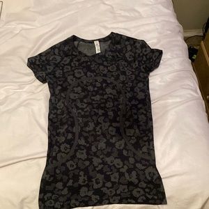 Lululemon Align Tee